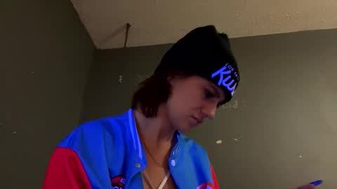 Snapshot of ladybug9097 chatting on 12/05/24, 05:15 RockStar Couple online show from 12/05/24, 05:15