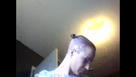 Snapshot of ladybug9097 chatting on 12/17/24, 08:43 RockStar Couple online show from 12/17/24, 08:43