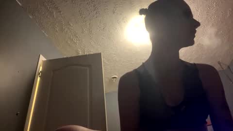 Snapshot of ladybug9097 chatting on 12/22/24, 04:50 RockStar Couple online show from 12/22/24, 04:50