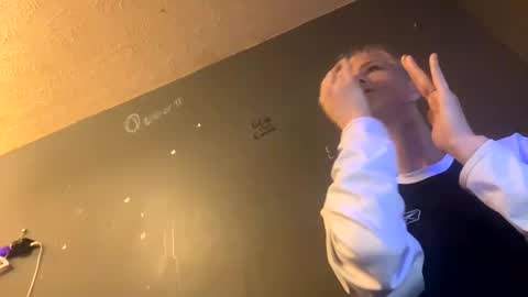 Snapshot of ladybug9097 chatting on 01/07/25, 05:01 RockStar Couple online show from 01/07/25, 05:01