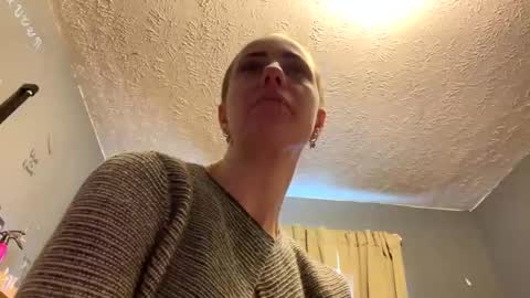 Snapshot of ladybug9097 chatting on 03/09/25, 09:03 RockStar Couple online show from 03/09/25, 09:03