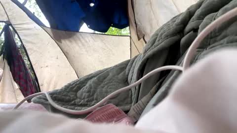 Snapshot of ladybug9097 chatting on 09/11/25, 07:47 RockStar Couple online show from 09/11/25, 07:47