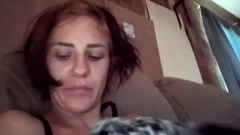 Snapshot of ladybug9097 chatting on 10/30/25, 05:46 RockStar Couple online show from 10/30/25, 05:46