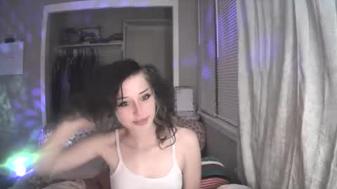 hugbug online show from 12/19/24, 03:51