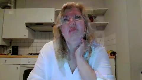 ladycharisma online show from 04/17/26, 08:34