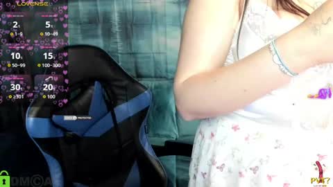 Snapshot of ladydrammer chatting on 05/15/26, 07:54 LadyDrummer online show from 05/15/26, 07:54