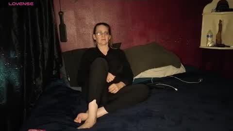 ladykiva_n_hubz online show from 10/08/25, 03:37