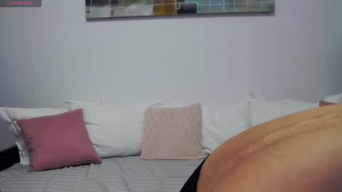 Lia online show from 12/11/24, 10:47