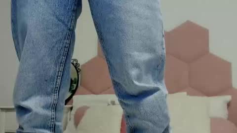 Lia online show from 01/20/25, 10:51