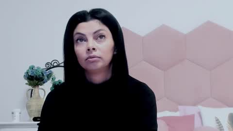 Lia online show from 02/04/25, 05:10