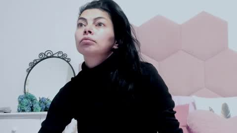 Lia online show from 02/10/25, 04:19