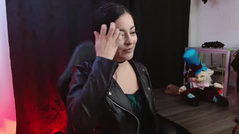 ladylunatikka online show from 02/27/26, 12:21