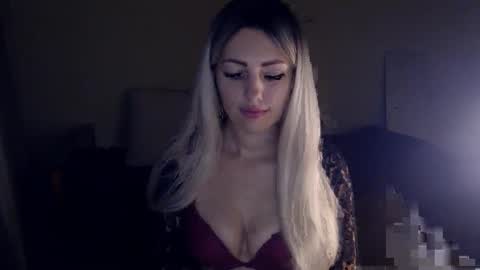 Snapshot of ladymoonlight8 chatting on 12/27/24, 01:28 Monika online show from 12/27/24, 01:28