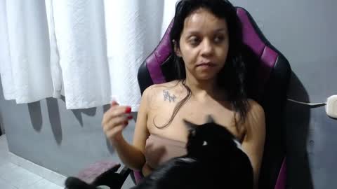 Snapshot of ladynemesis00 chatting on 12/01/25, 10:04 ladynemesis00 online show from 12/01/25, 10:04