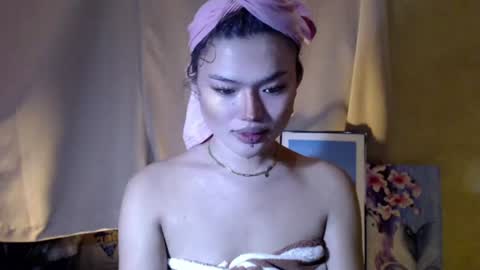 Snapshot of ladyofyou_dreamxoxo chatting on 07/22/26, 09:34 LILY online show from 07/22/26, 09:34