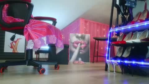 Oxana online show from 02/08/26, 07:06