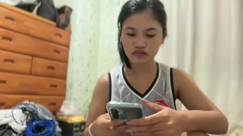 Snapshot of ladypetite11 chatting on 03/03/26, 12:28 ladypetite11 online show from 03/03/26, 12:28