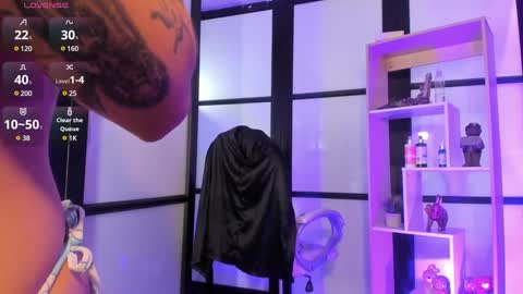 Lady  online show from 01/25/25, 07:28