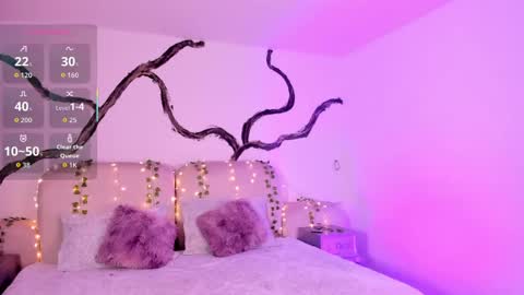 Lady  online show from 09/24/25, 05:44