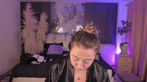 Lady  online show from 04/20/26, 04:26