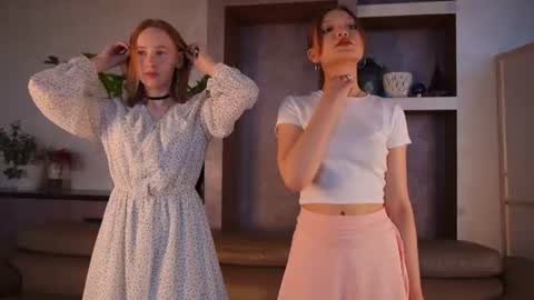 laelneizer online show from 06/19/26, 05:34