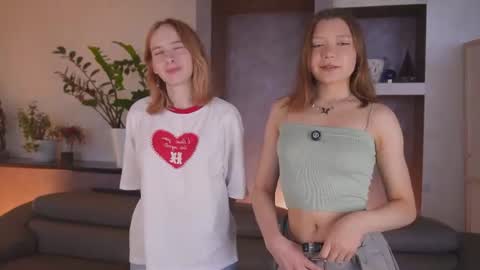 laelneizer online show from 06/20/26, 05:43