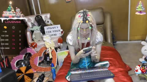 Skinnygirl online show from 12/11/24, 11:54