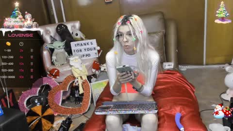 Skinnygirl online show from 12/19/24, 01:50