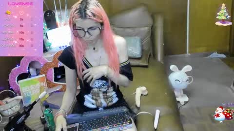 Skinnygirl online show from 09/12/25, 12:11