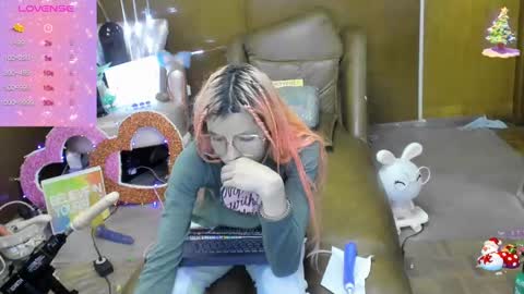 Skinnygirl online show from 09/25/25, 02:15