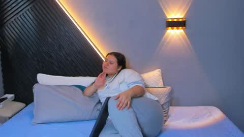    online show from 03/31/26, 10:32