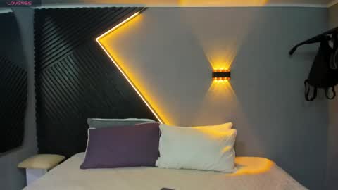    online show from 04/14/26, 10:16