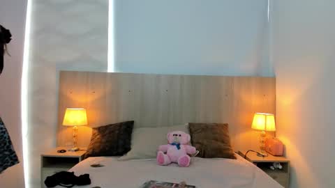 Laia Cruz online show from 11/27/25, 07:27