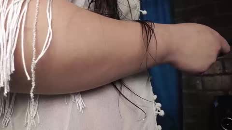 laia_hadid online show from 12/18/25, 09:21