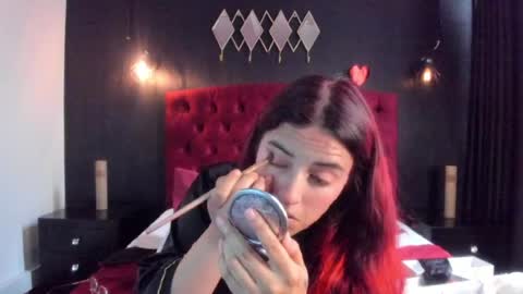 Laia  online show from 05/11/26, 04:04