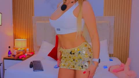 laiamilf online show from 01/17/26, 12:59