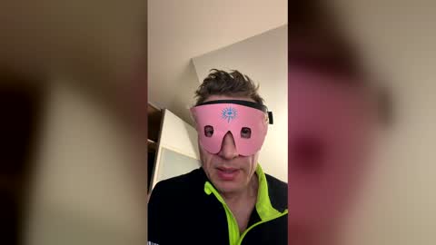 Snapshot of laichzeit1880 chatting on 02/22/26, 08:51 laichzeit1880 online show from 02/22/26, 08:51