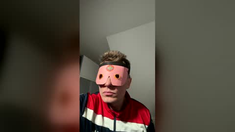 Snapshot of laichzeit1880 chatting on 02/27/26, 12:10 laichzeit1880 online show from 02/27/26, 12:10