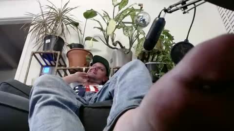 Snapshot of laidback_and_chill chatting on 12/22/24, 05:34 Rick online show from 12/22/24, 05:34