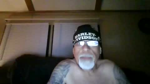 laidbackluxury online show from 05/13/26, 02:31