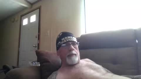 laidbackluxury online show from 05/18/26, 04:24