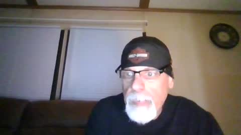 laidbackluxury online show from 06/12/26, 02:43