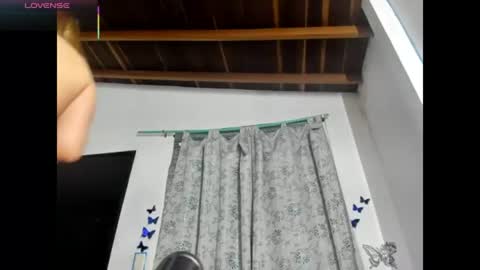 Snapshot of laila_laly chatting on 06/20/26, 04:10 Leila Laly online show from 06/20/26, 04:10