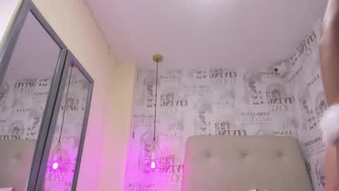 Snapshot of lailamorfy chatting on 12/21/24, 07:16 online show from 12/21/24, 07:16