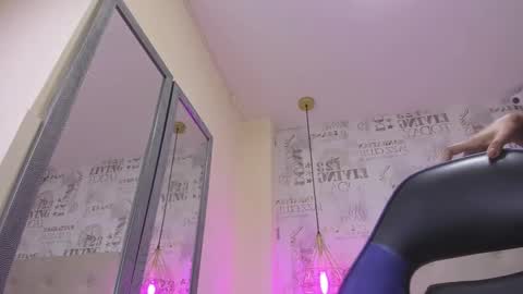 Snapshot of lailamorfy chatting on 03/03/25, 03:42 online show from 03/03/25, 03:42
