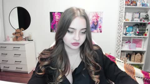 Kira online show from 12/31/24, 08:45