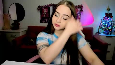 Kira online show from 12/01/25, 08:25