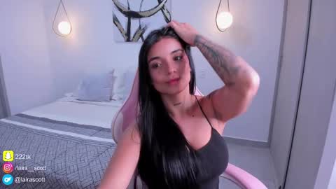 Laira online show from 02/17/25, 10:36