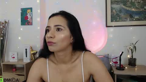 Snapshot of lairen_baby chatting on 10/08/25, 11:41 lairen baby online show from 10/08/25, 11:41