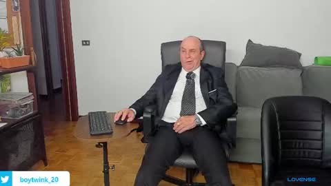 Snapshot of lajose52 chatting on 07/11/26, 07:16 lajose52 online show from 07/11/26, 07:16